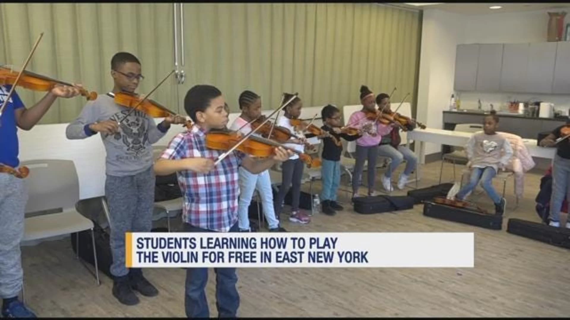 Nonprofit offers children free violin lessons