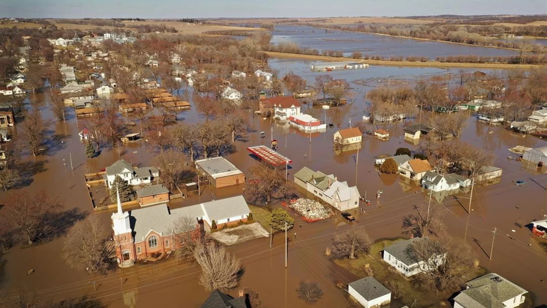 Devastating flooding hits parts of the Midwest