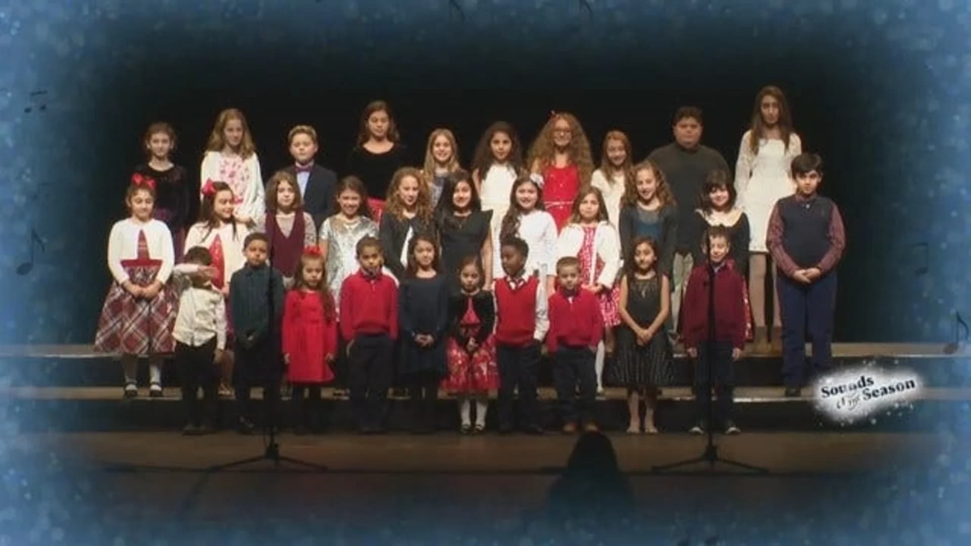 AMBS Choir performs holiday songs