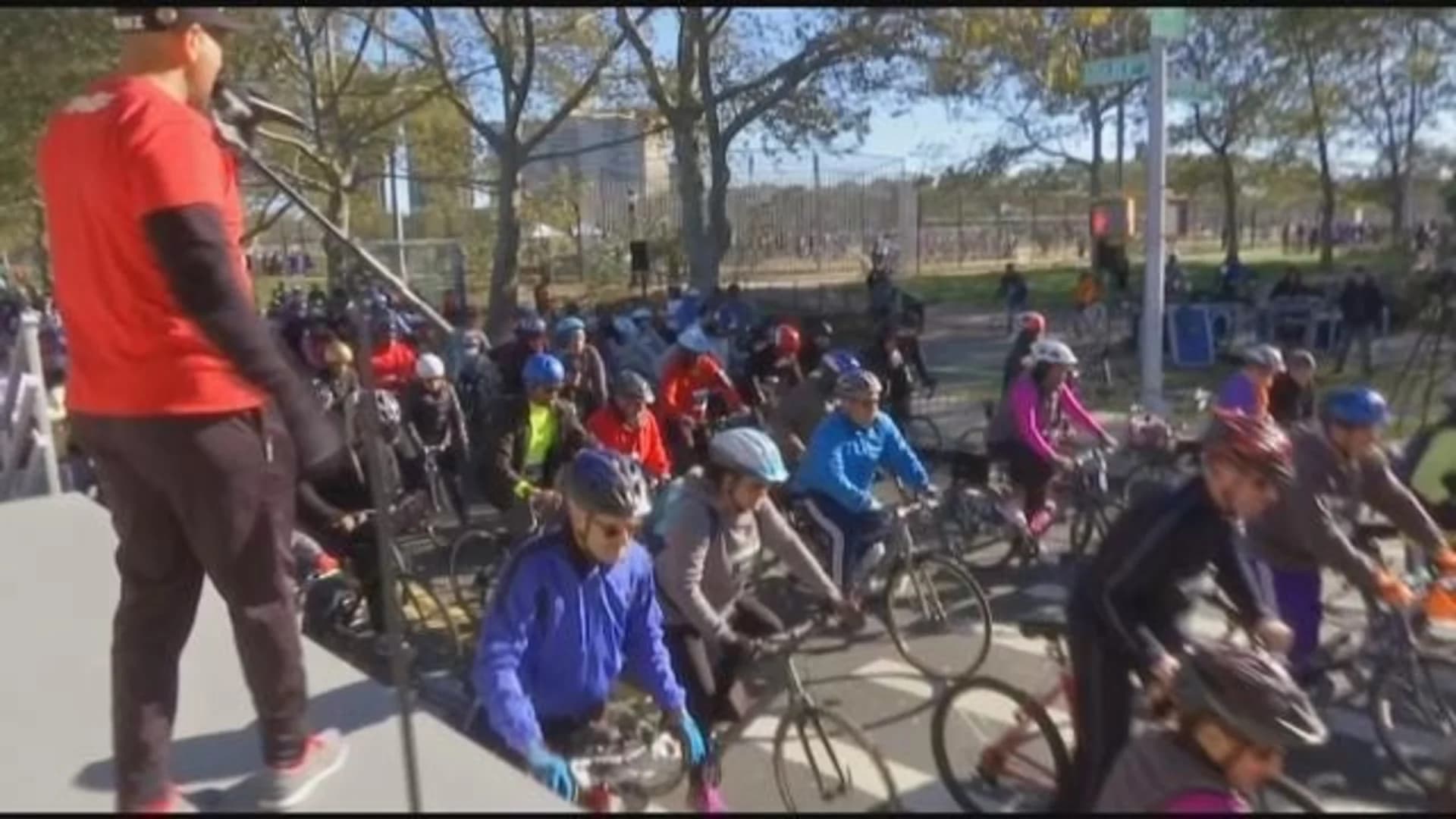 Thousands of cyclists ready to ride in Tour de Bronx