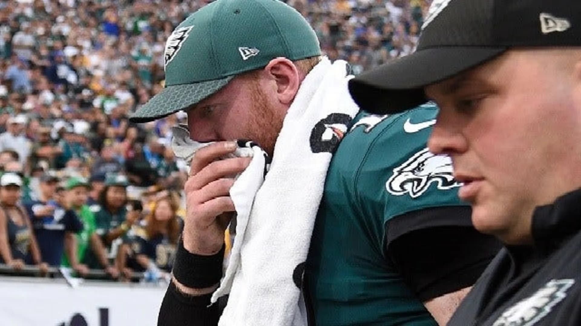 Eagles' Pederson confirms Wentz is out with torn left ACL