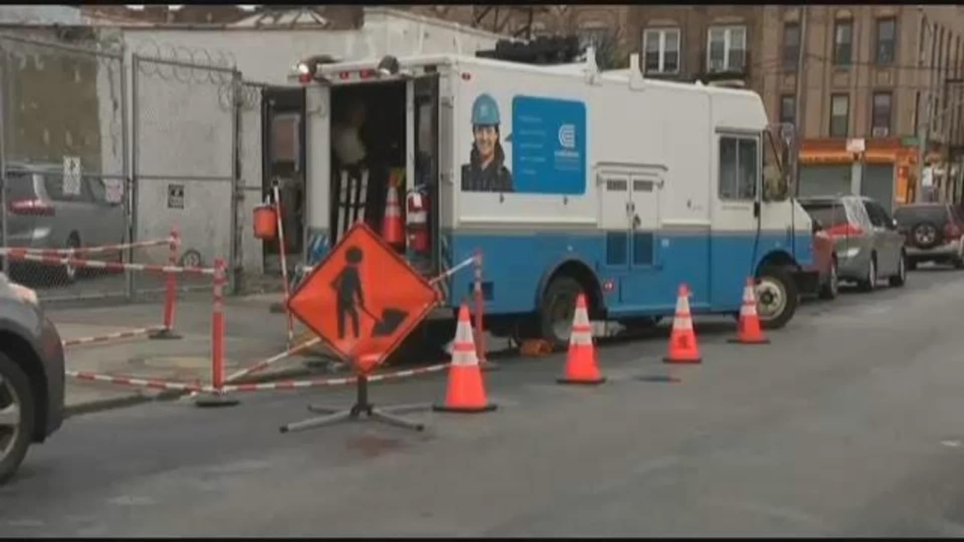 Sunset Park hotel guests evacuated due to manhole fire, high CO levels