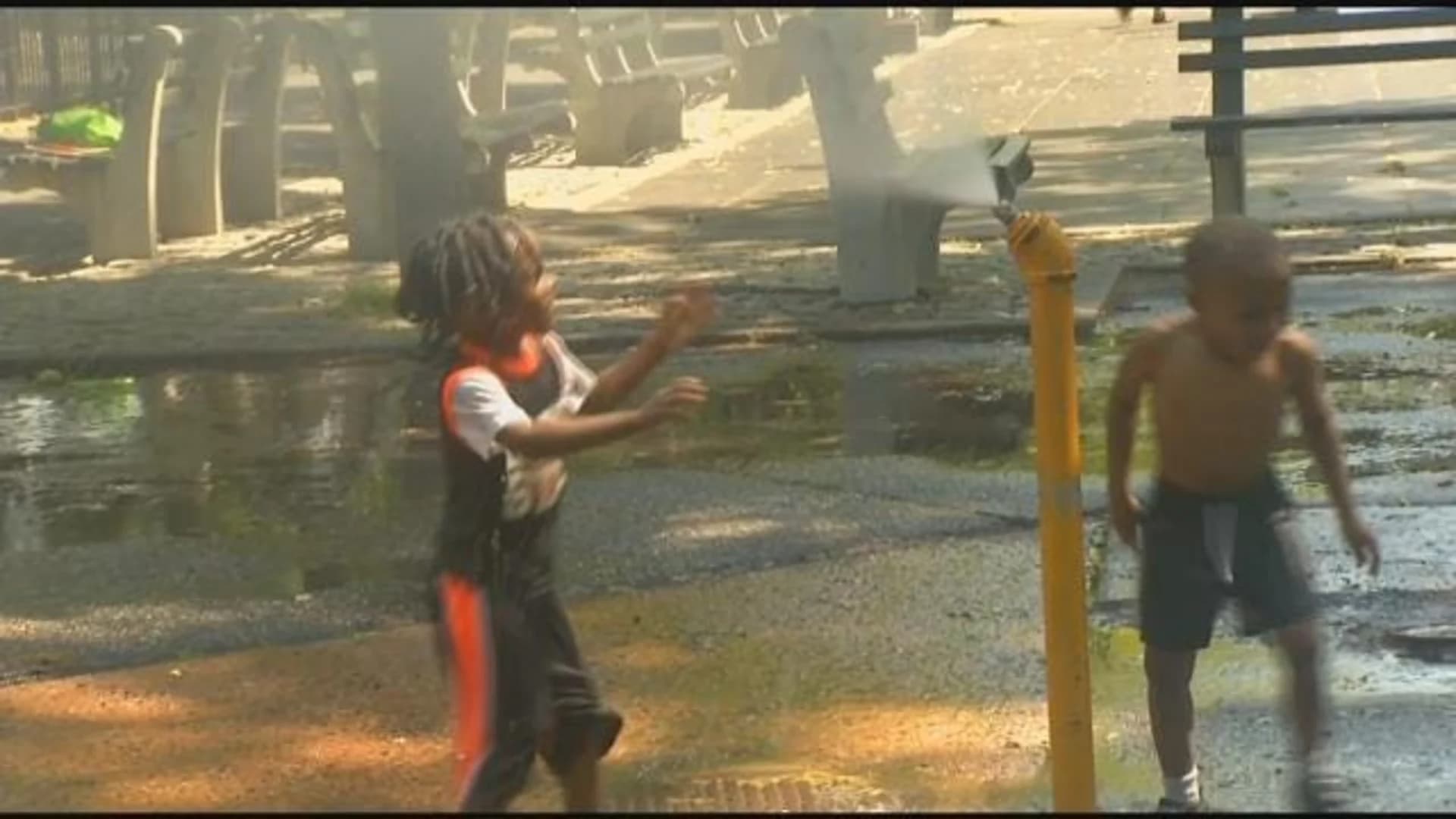 Residents take advantage of hot weather