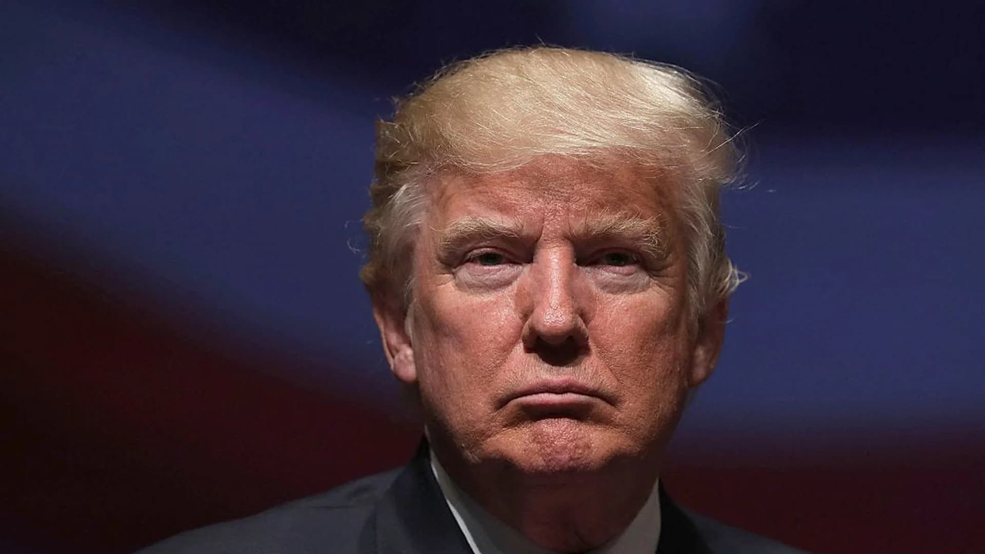 Schumer calls Trump wall threat 'temper tantrum'