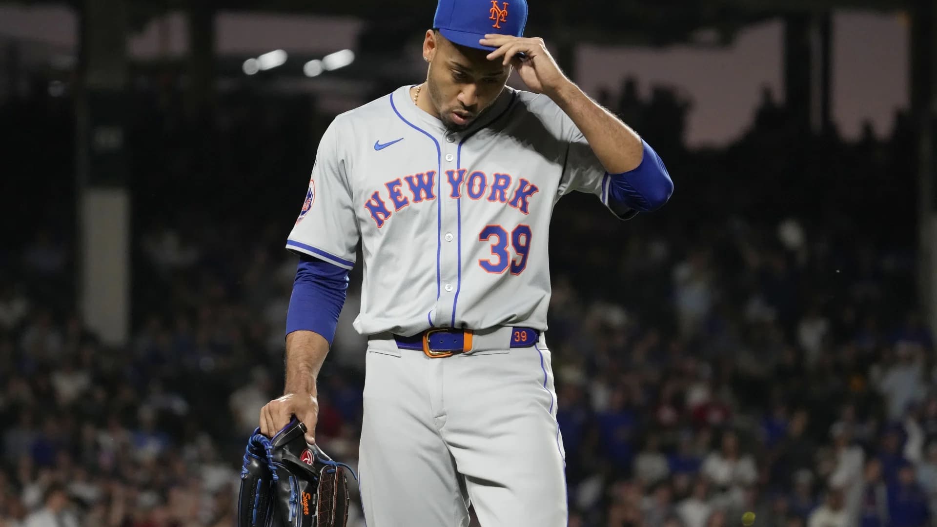 Mets closer Edwin Díaz suspended 10 games after being ejected vs Cubs for foreign substance on hand