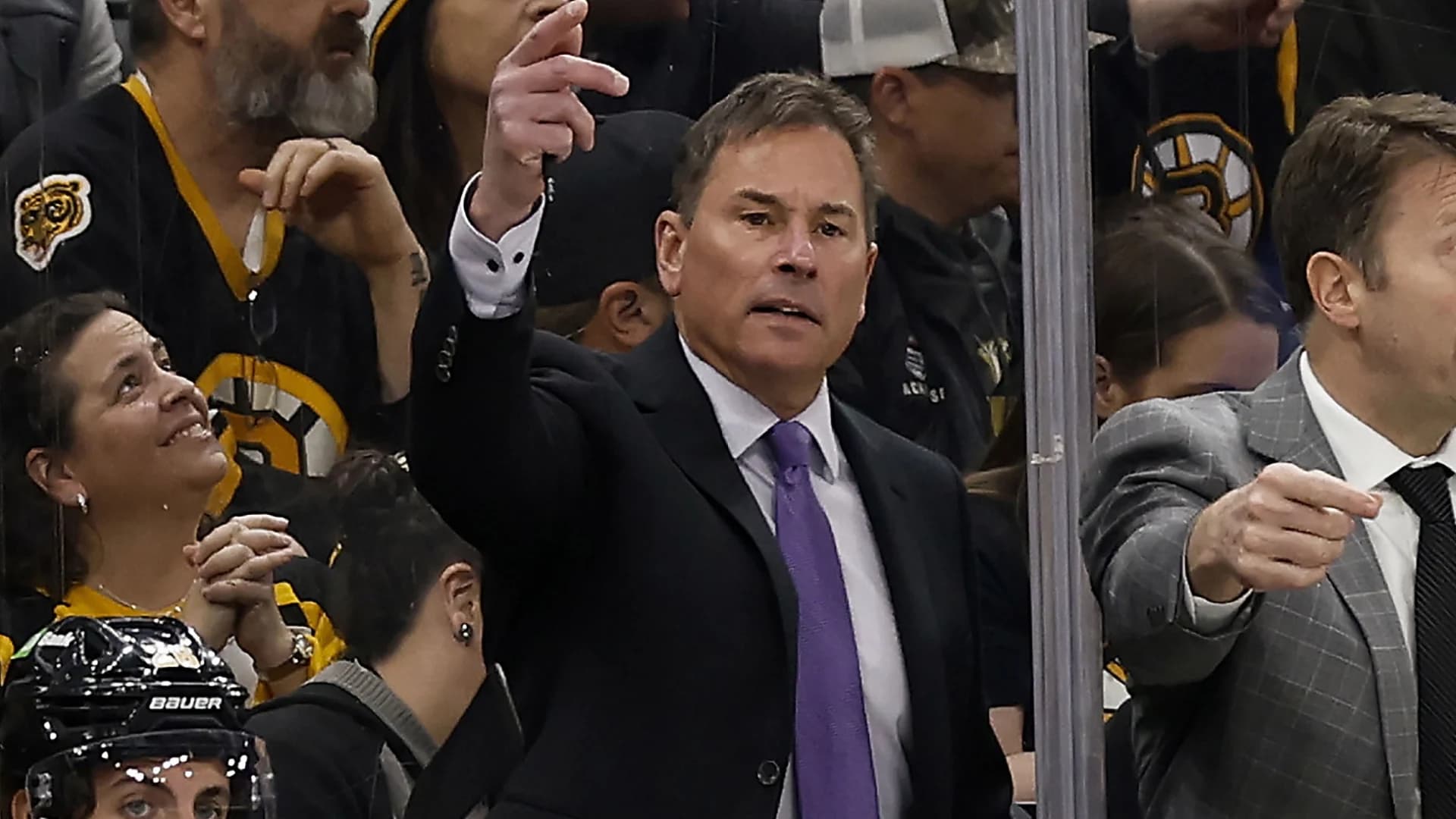 Bruins fire coach Bruce Cassidy after 1st-round playoff exit